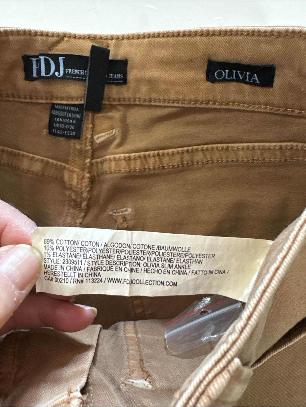 FDJ Olivia Slim Ankle Pants Camel Utility Stud Detail Size 6 NWT - Picture 10 of 11